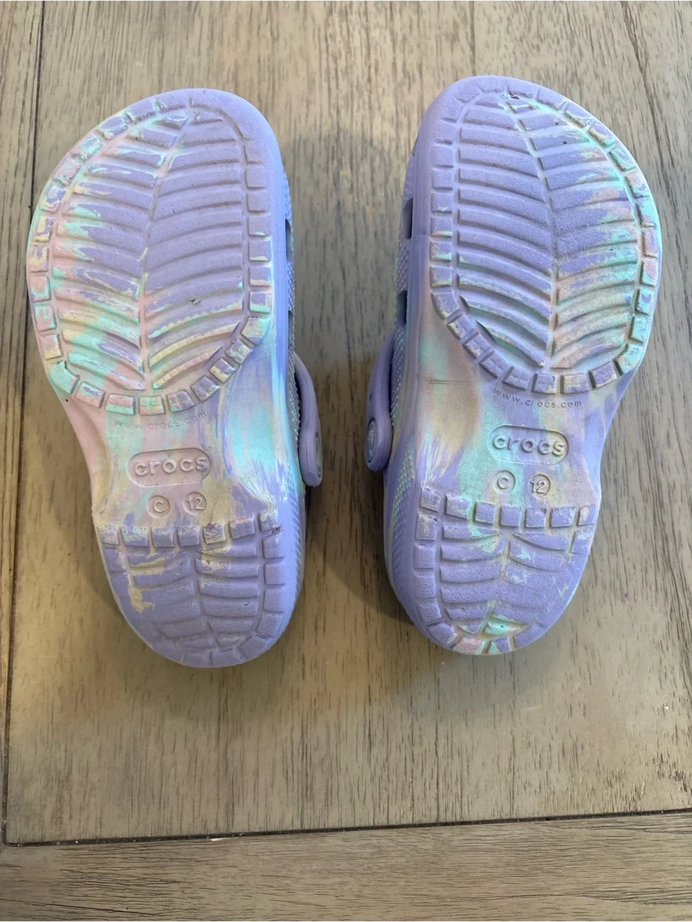 CROCS Kids Lavender Iridescent Clogs